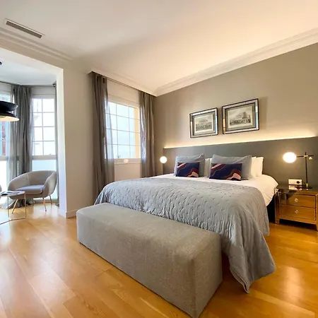 Spacious Elegant On Avenue Diagonal By Myrentalhost * Barcelona