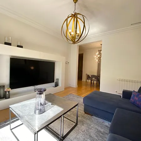 Spacious Elegant On Avenue Diagonal By Myrentalhost Daire