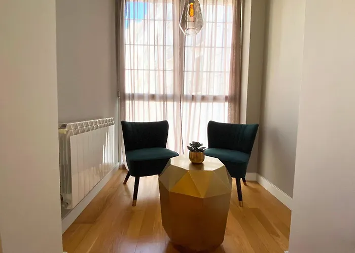 Spacious Elegant On Avenue Diagonal By Myrentalhost *