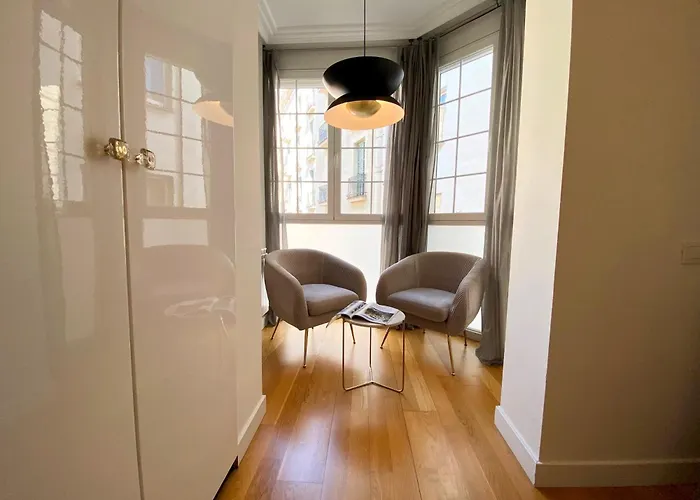 Spacious Elegant On Avenue Diagonal By Myrentalhost * Barcelona