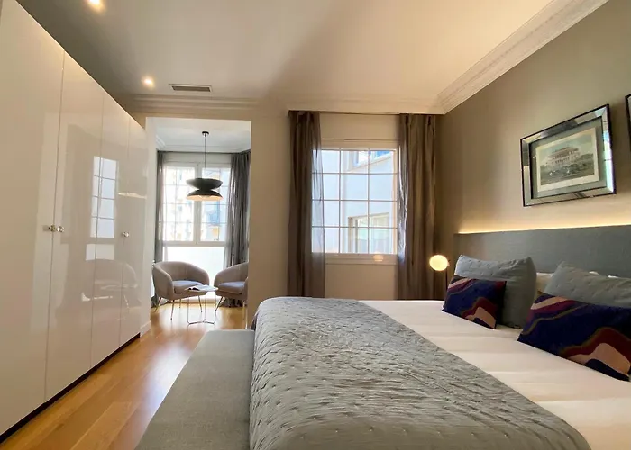 Spacious Elegant On Avenue Diagonal By Myrentalhost