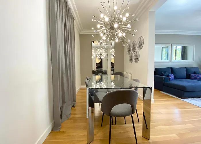 Spacious Elegant On Avenue Diagonal By Myrentalhost * Barcelona